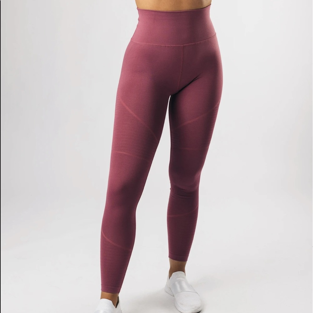 Alphalete revival leggings